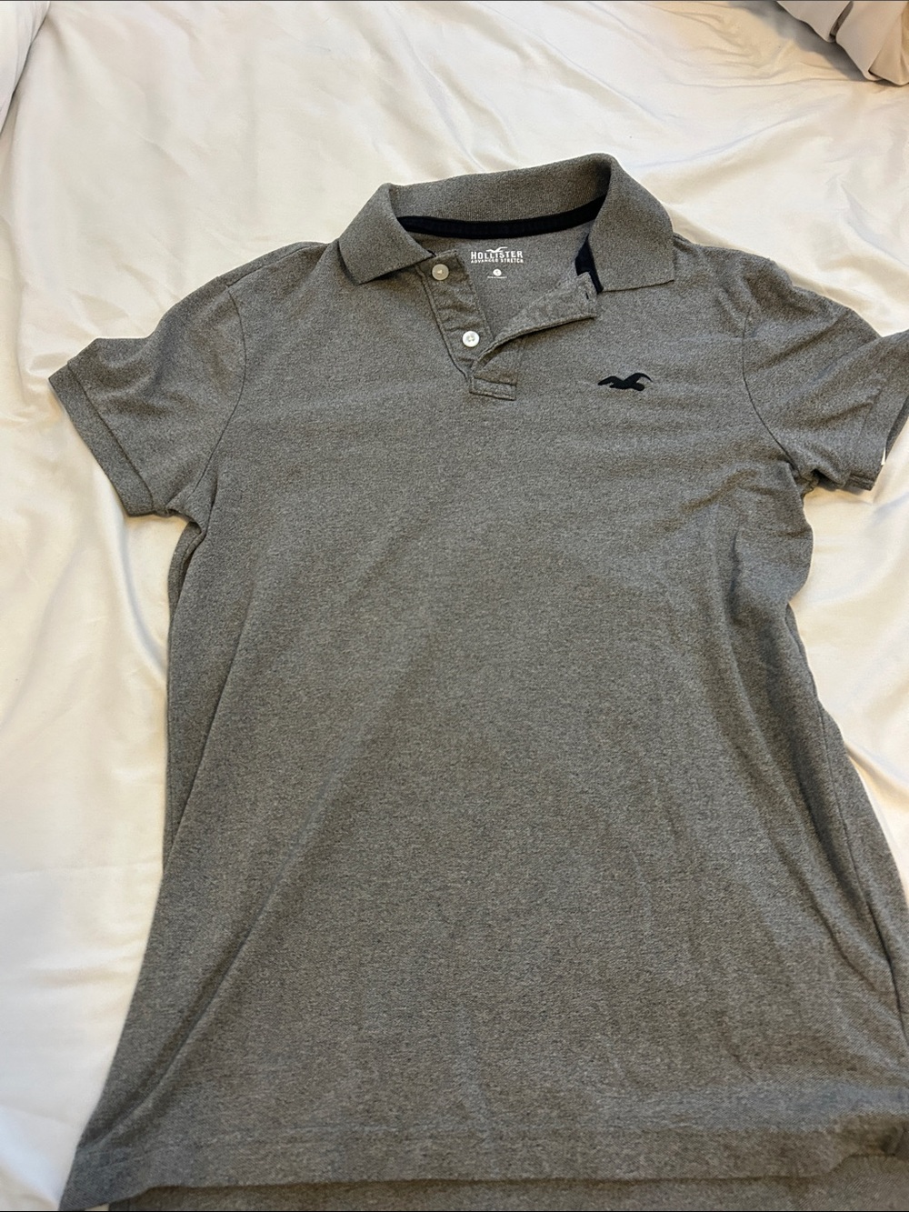 Hollister Men's Heather Grey Short-Sleeve Polo